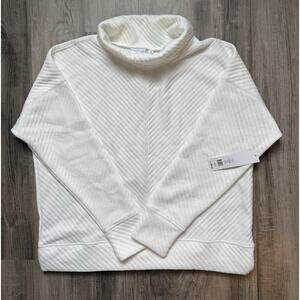 NWT Weekend Routine Zac & Rachel White Turtle Neck Sweater